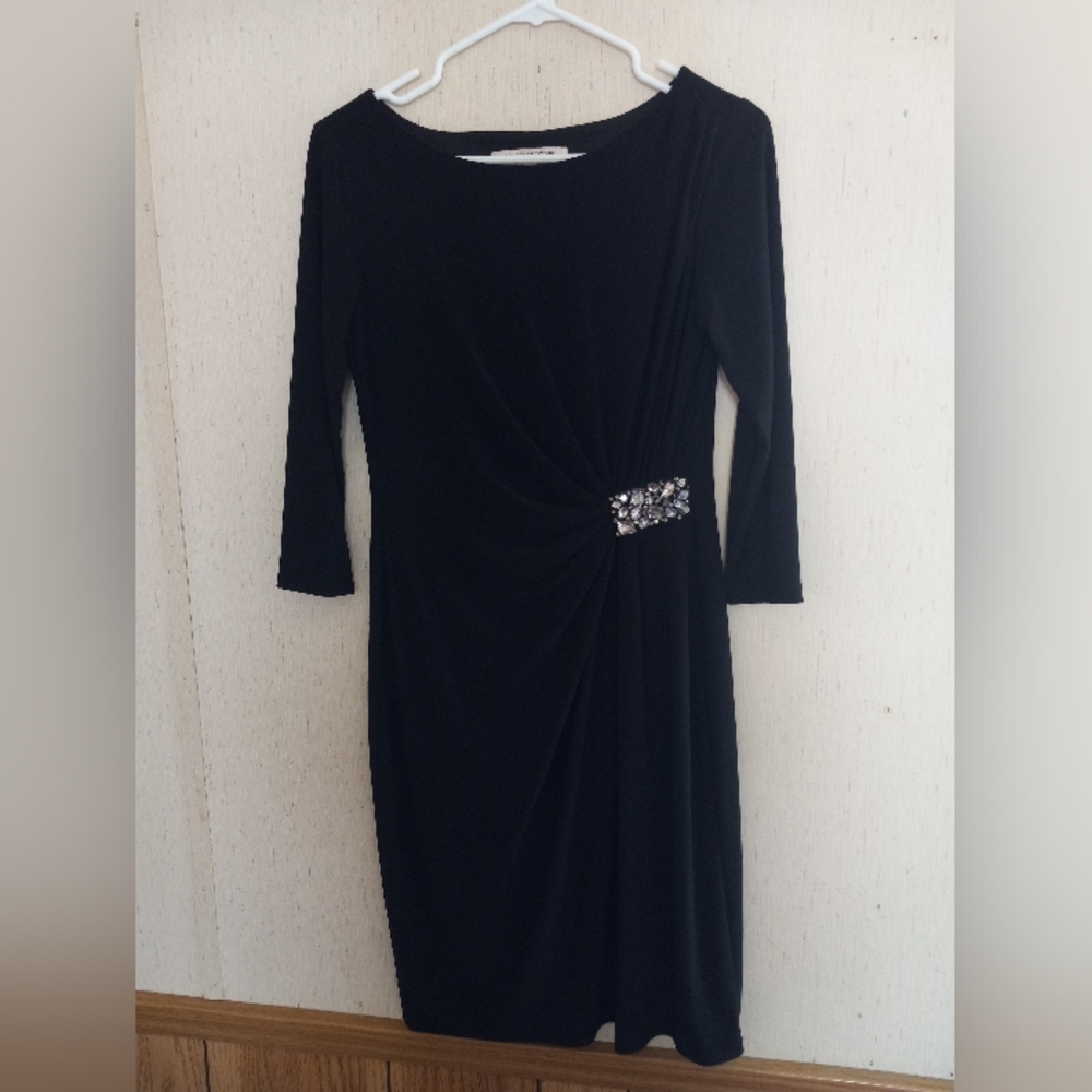 Elegant Black Dress with Embellished Detail size small